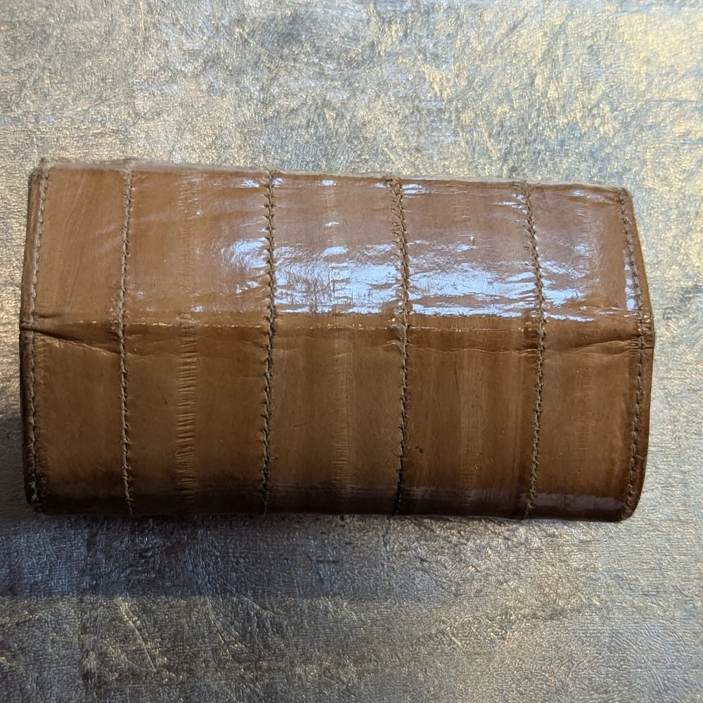 🤎 Tan Eel Skin Embossed Lipstick Case Korea